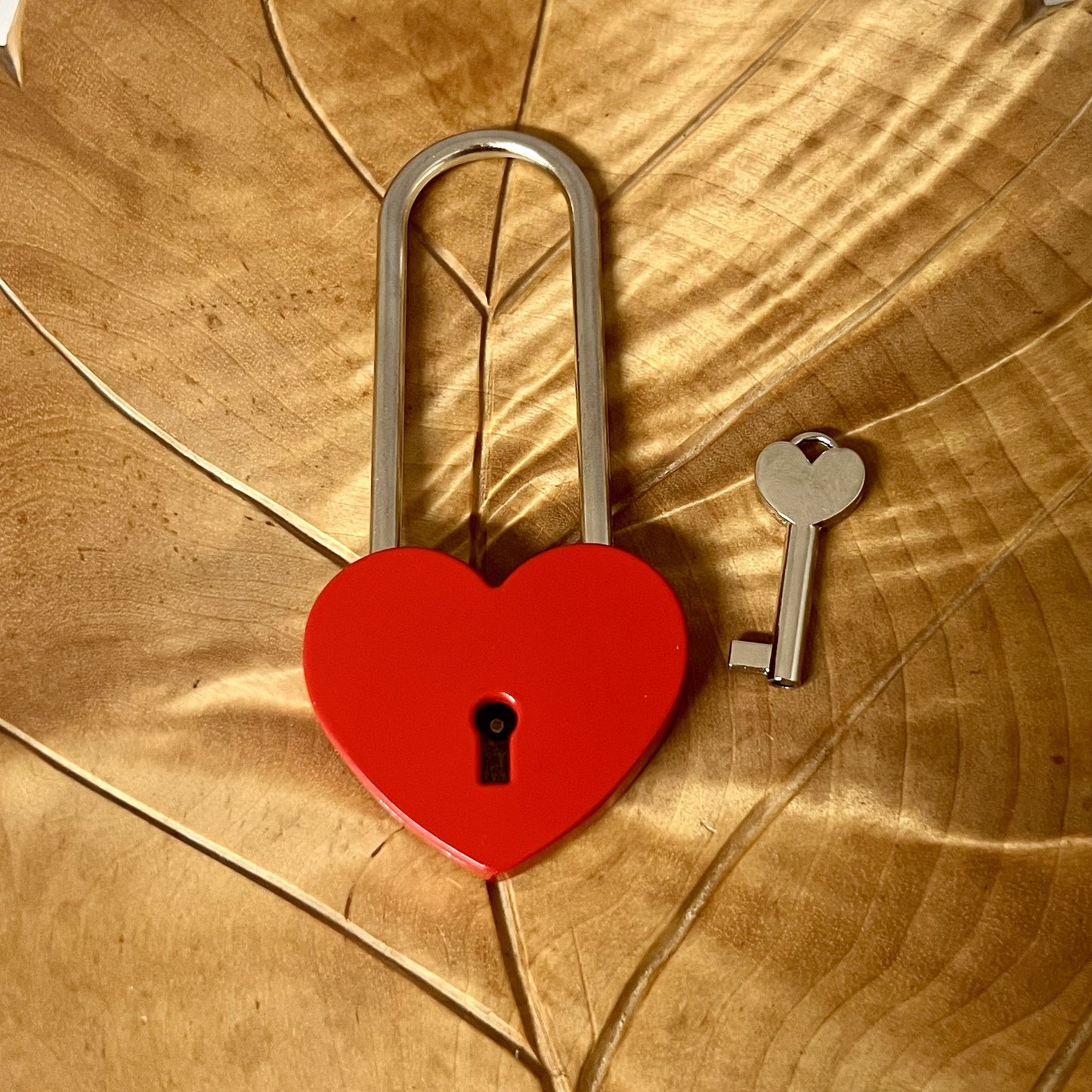 Rakkauslukko – Lovelock – Lemmenlukko
