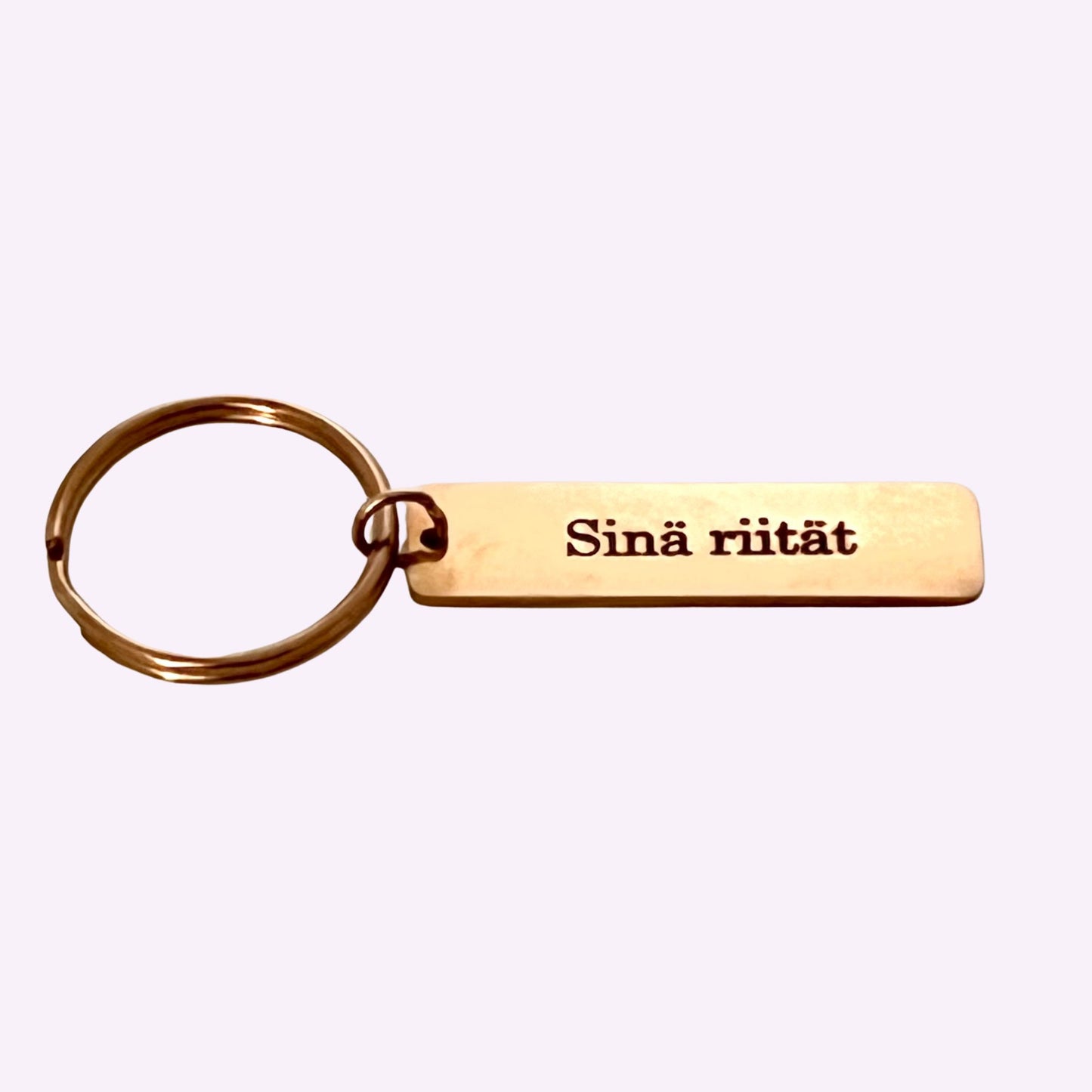 Nimikoitu avaimenperä, ruostumatonta terästä