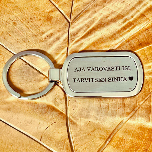 Avaimenperä omalla tekstillä