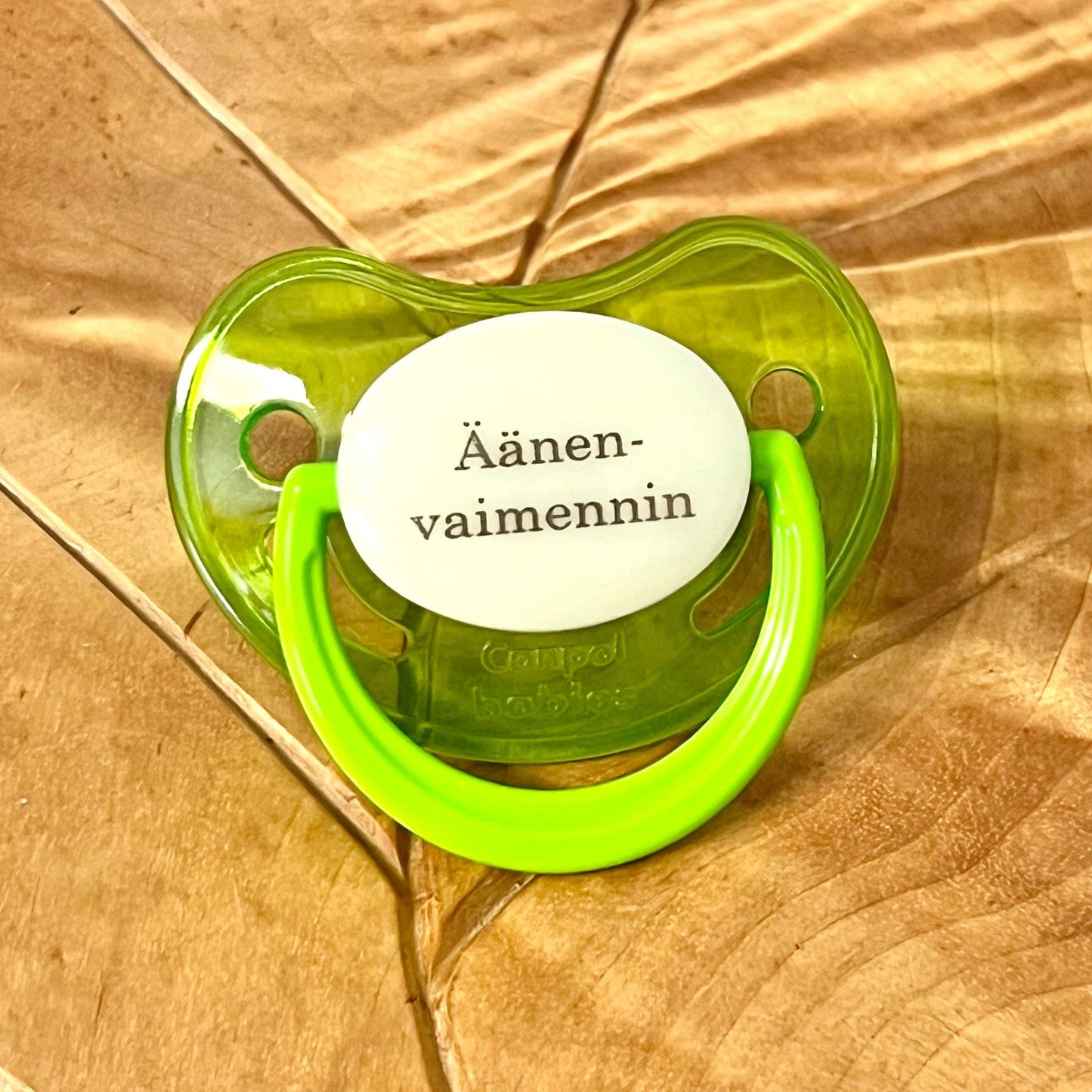Pimeässä hohtava nimitutti vauvalle | Nimilahjat