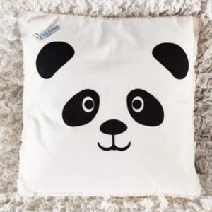 Panda tyyny ja nimilaatta, jossa nimi